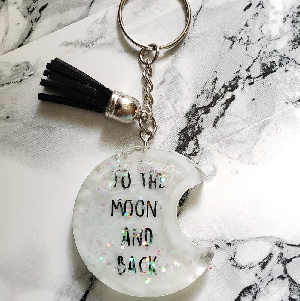 Resin water filled keychain